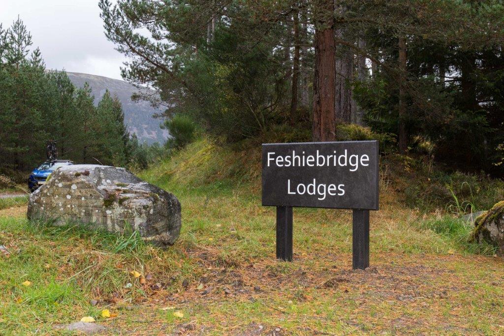 Feshiebridge Lodges Sign